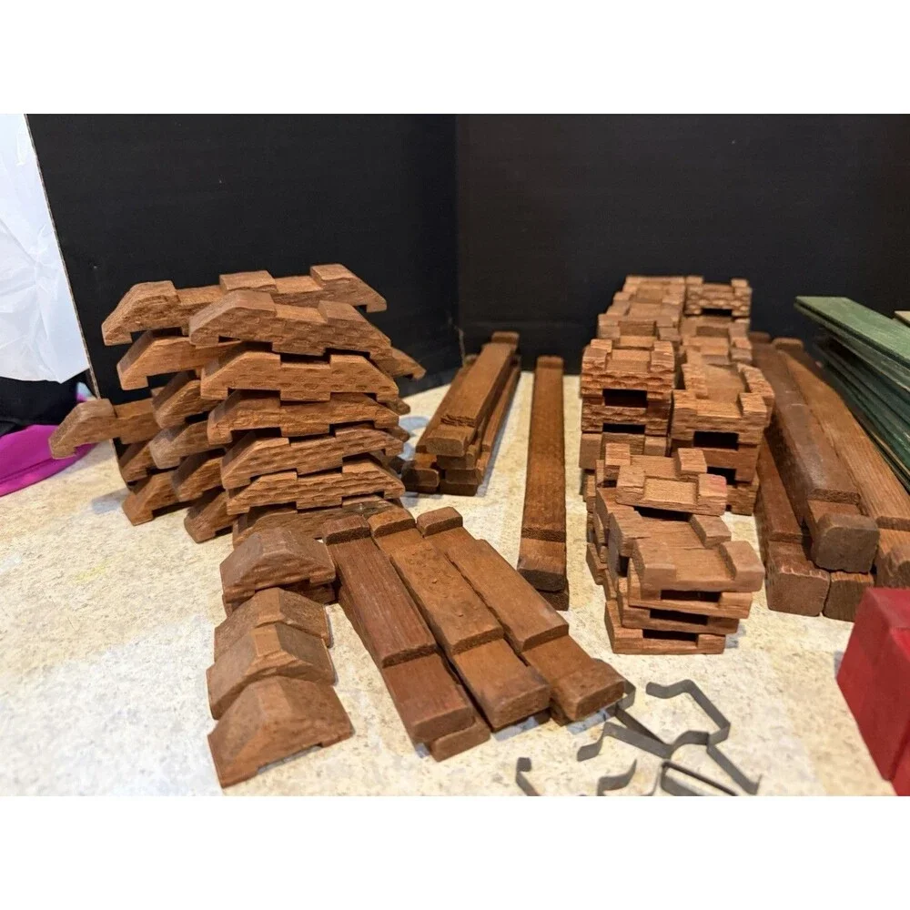 Vintage Lincoln Logs Huge Lot 216 Pieces Roof Slats Metal Clips Chimney